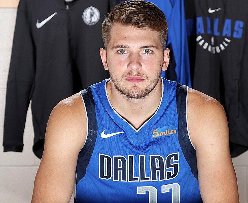 更是足球比 更是足球比