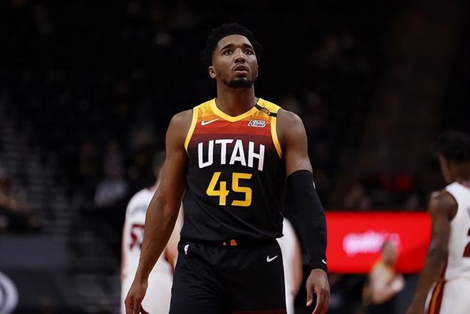 是吸引着全 是吸引着全