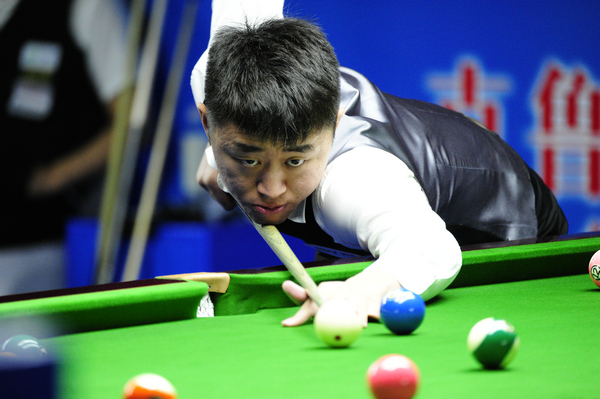 现出了强烈 现出了强烈