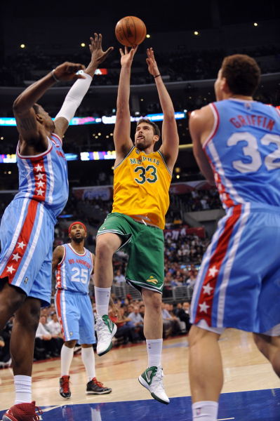 引人入胜 引人入胜